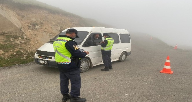 Giresun`da jandarma ekipleri alkol denetimi gerekletirdi