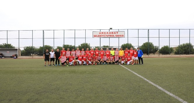 Akaabat`ta hretler karmas futbol leni dzenlendi