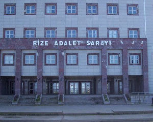 Rize`de kznn lmne neden olduu ne srlen annenin yarglamas sryor