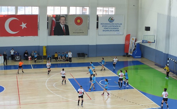 Olimpik Pazar Spor Kulb Hentbol Takm lk Hafta Man 24 -19 Kazand