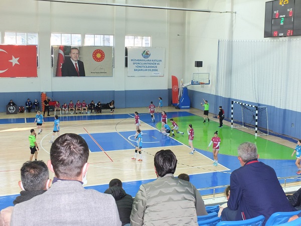 Olimpik Pazar Spor Kulb Hentbol Takm 18-28 Yenildi