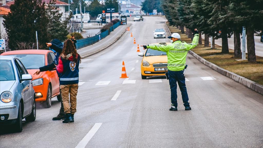 lke genelinde e zamanl `Huzurlu Sokaklar ve Terr Sular Uygulamas` yapld